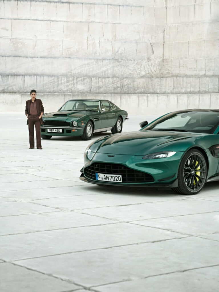 Girard Perregaux Laureato Green Ceramic Aston Martin Edition
