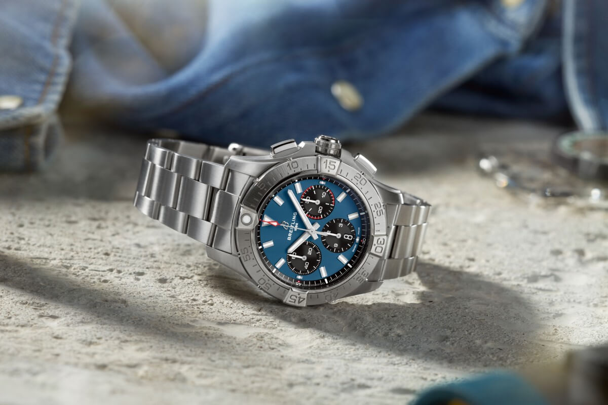 Breitling Avenger Chronograph