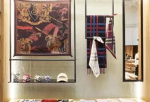 Burberry Regent St. Scarf Bar